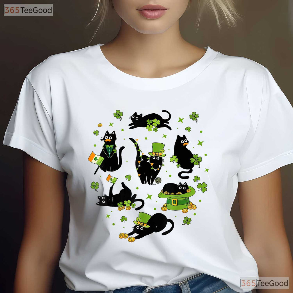Black Cat With Shamrock St Patricks Day T-Shirt Cute Kitten Pet Lover Tee