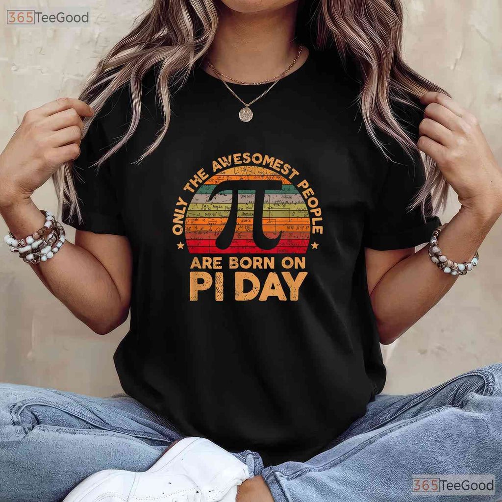 Born on Pi Day Birthday March 14 Happy T-Shirt Math Teacher Party Gift