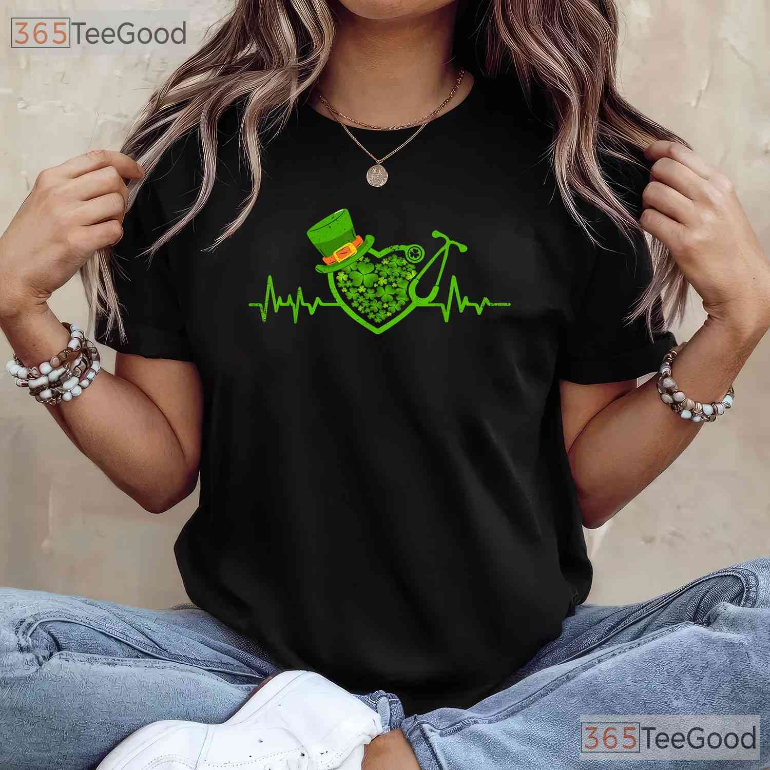 Heartbeat Stethoscope Shamrock St Patricks Day T-Shirt Irish Nurse Life Tee