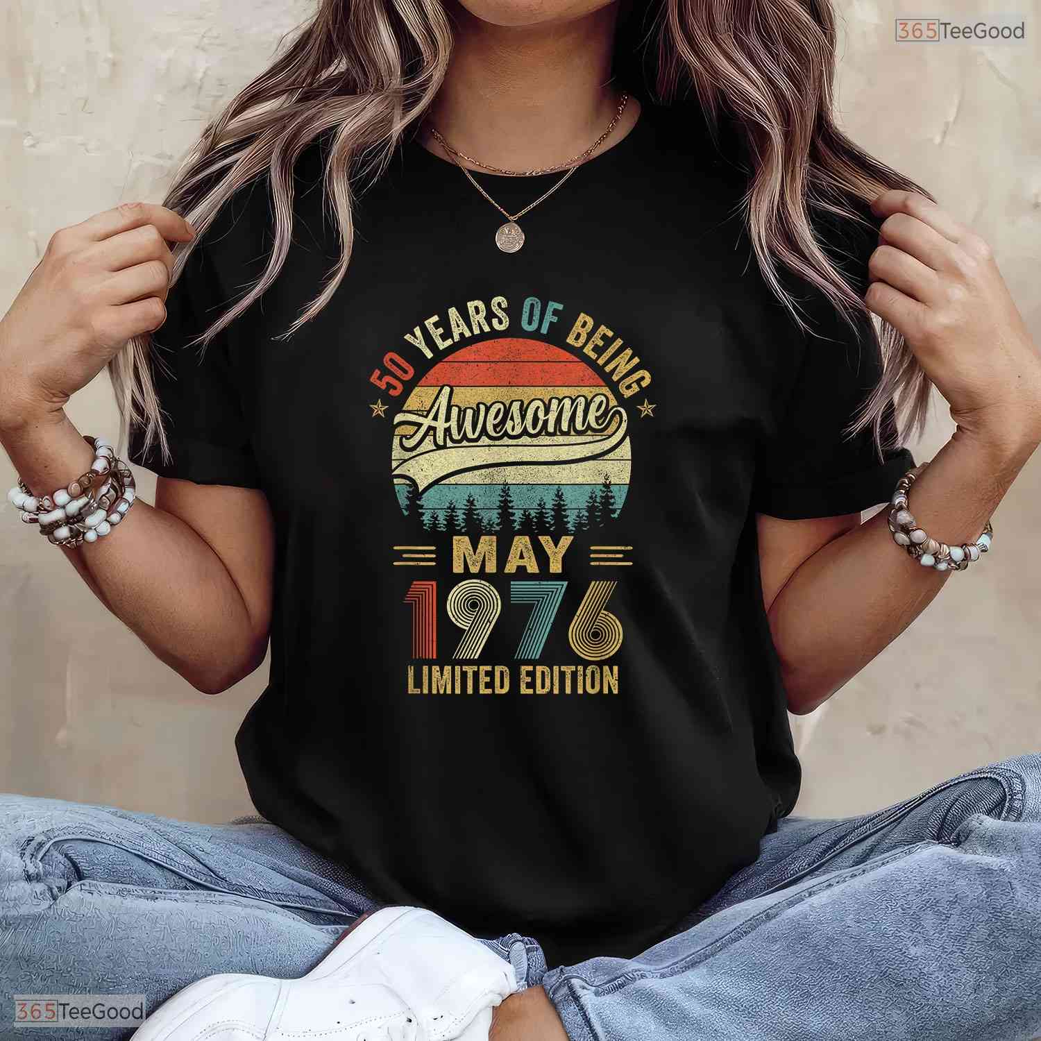 Vintage May 1976 Retro 50 Years Old 50th Birthday T-Shirt For Men And Women