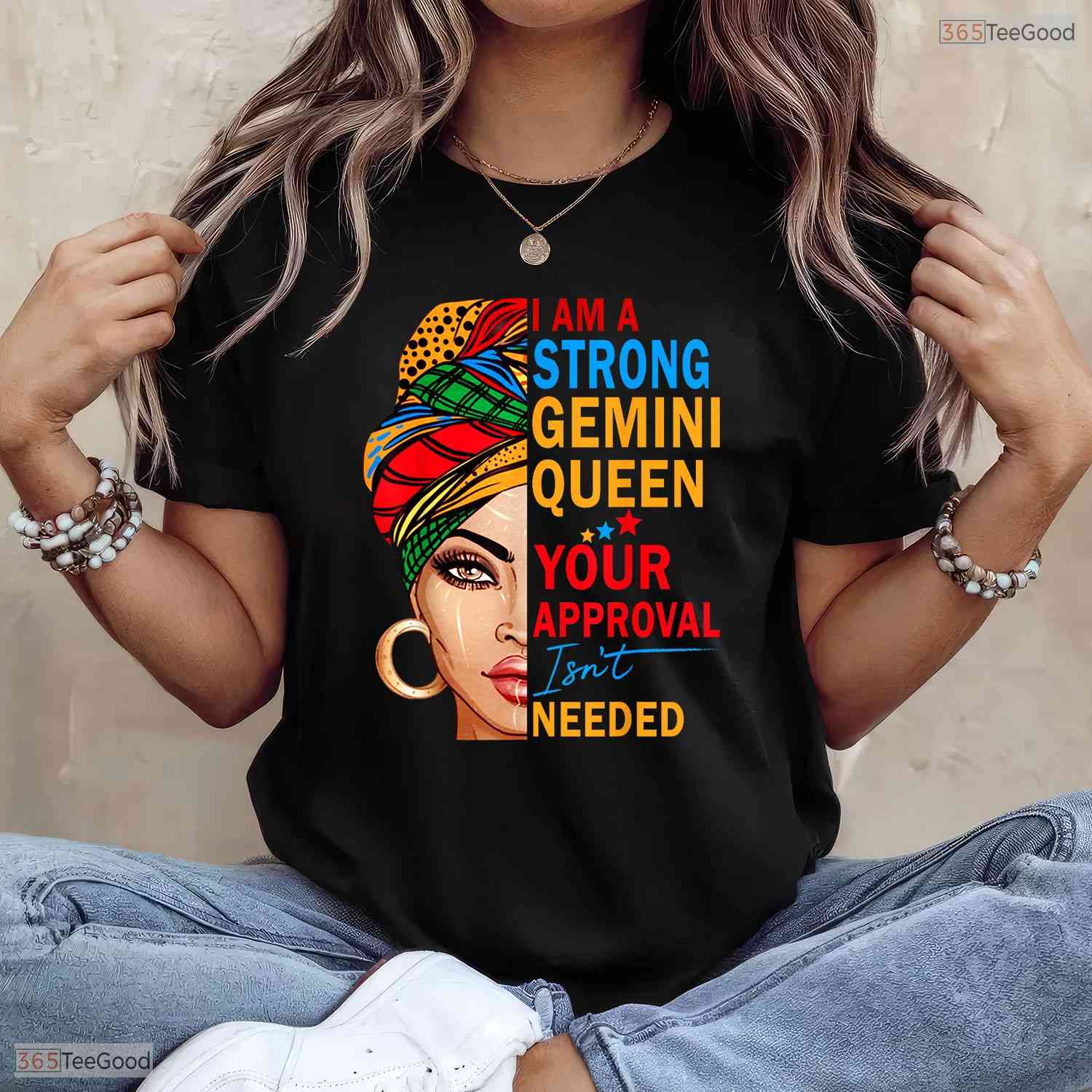Gemini Zodiac Horoscope Queen T-Shirt- Unique May Birthday Shirt For Women