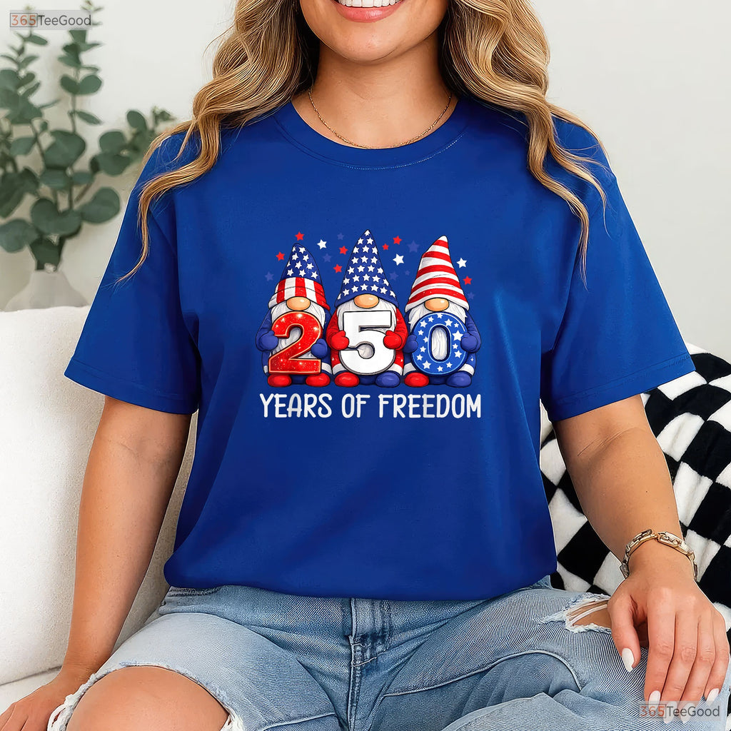 250 Years Anniversary USA Patriotic Gnome Valentine T-Shirt Bass Fishing Men