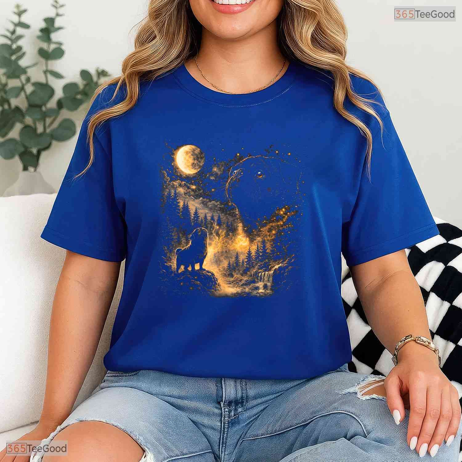 90s Retro Black Pug Howling Moon Dog Mom Mothers Day T-Shirt Present For Women