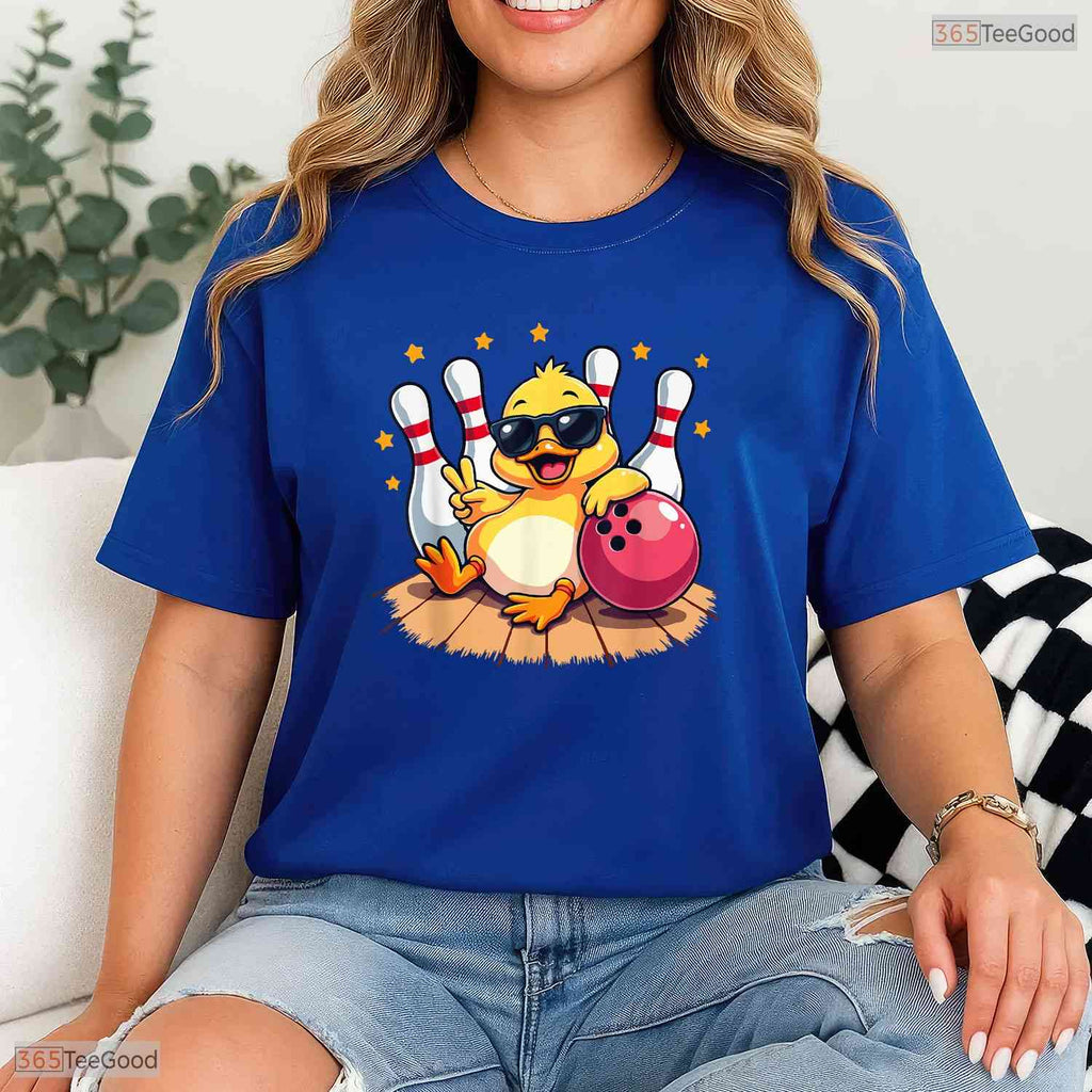 Cute Duck Playing Bowling Cool Mom Sunglasses Mothers Day T-Shirt Gift Idea