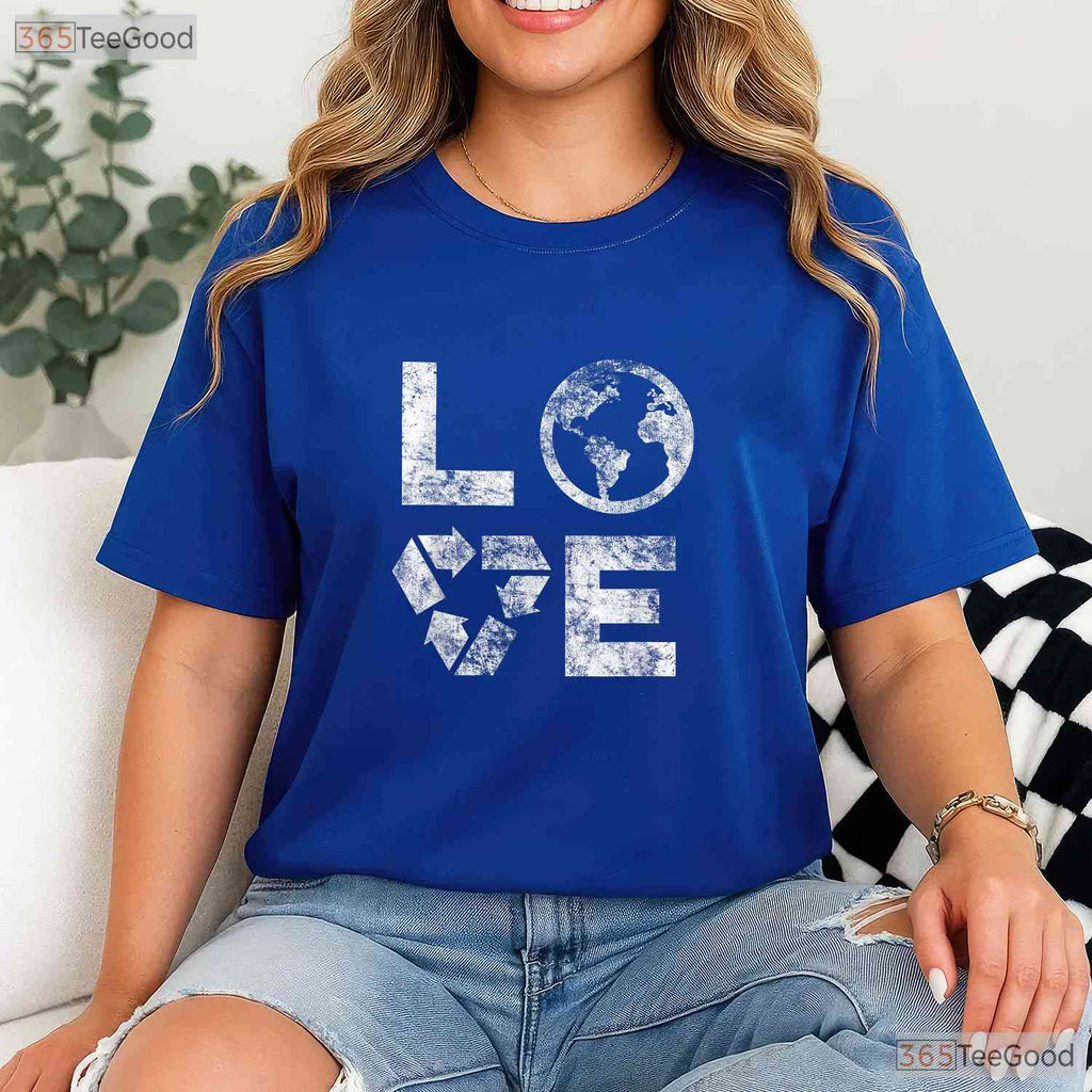 Love Earth Day 90s Vintage T-Shirt Recycle Symbol Teacher Student Gift Tee