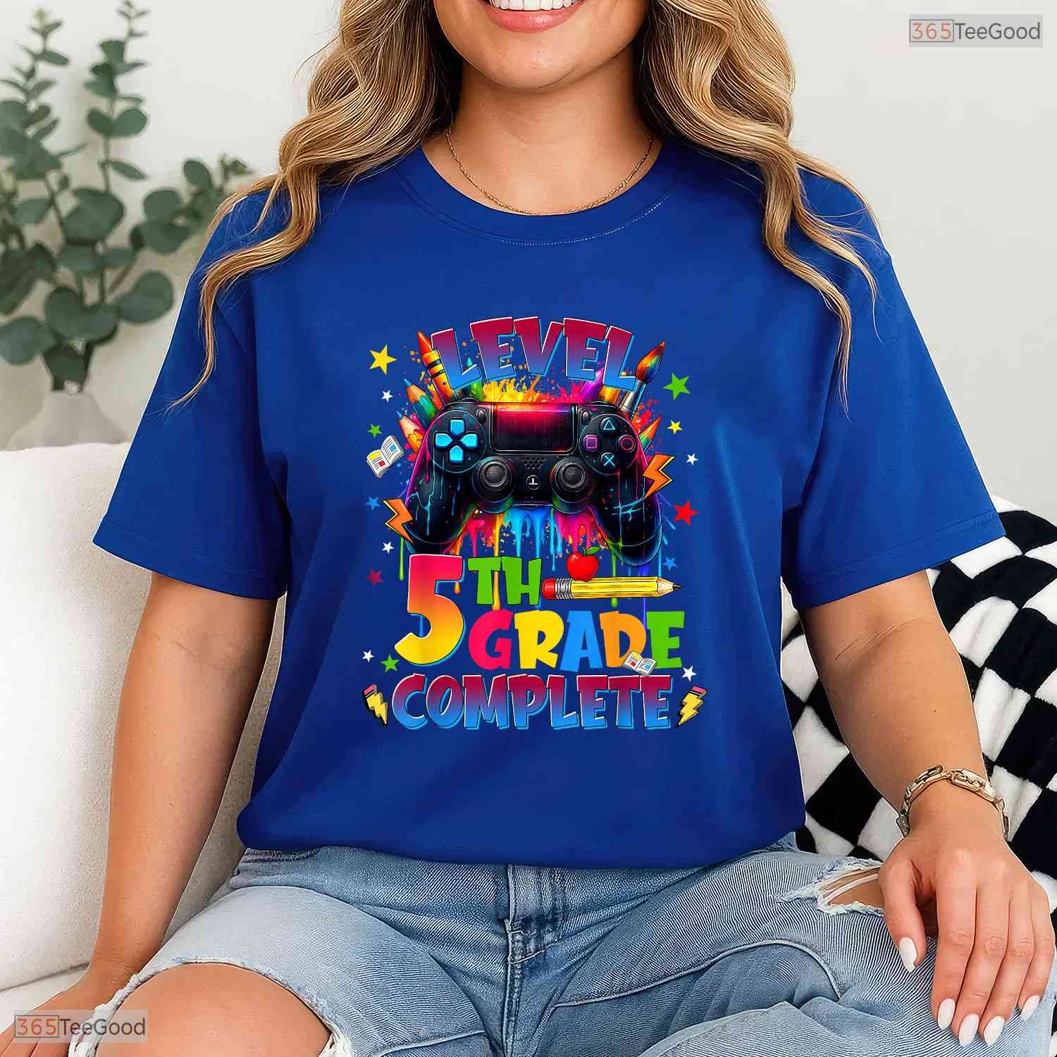 Gamer Level 5th Grade Complete Gaming Graduation Last Day Of School T-Shirt