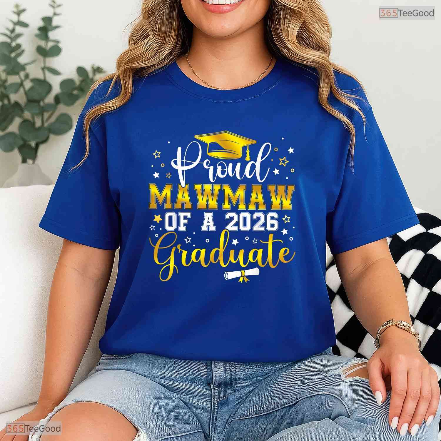 Loving Proud Mawmaw Of A Class Of 2026 Graduate Senior Graduation Ceremony T-Shirt