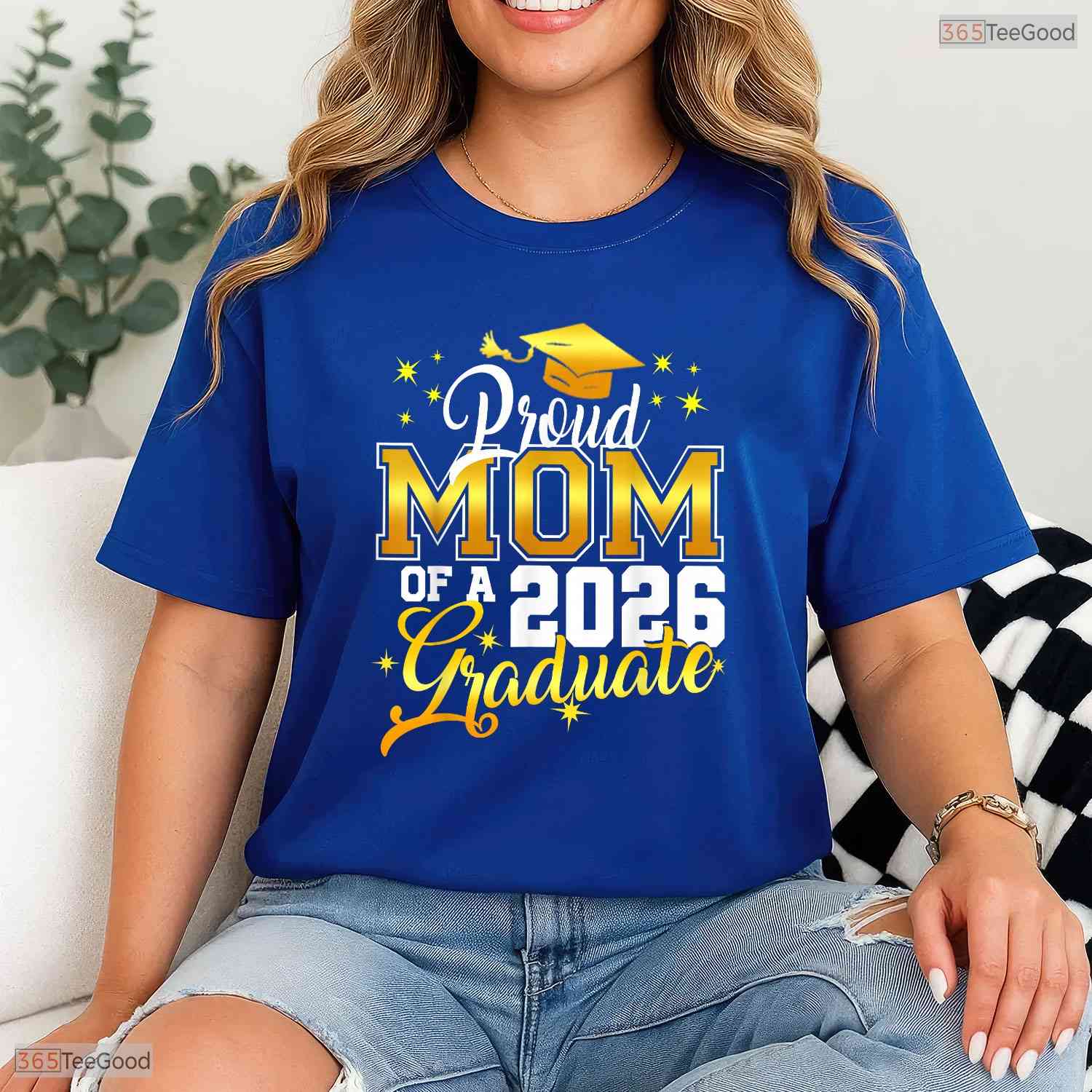 Senior Mom Class Of 2026 Proud Mother Of A Graduate Matching Family Party T-Shirt