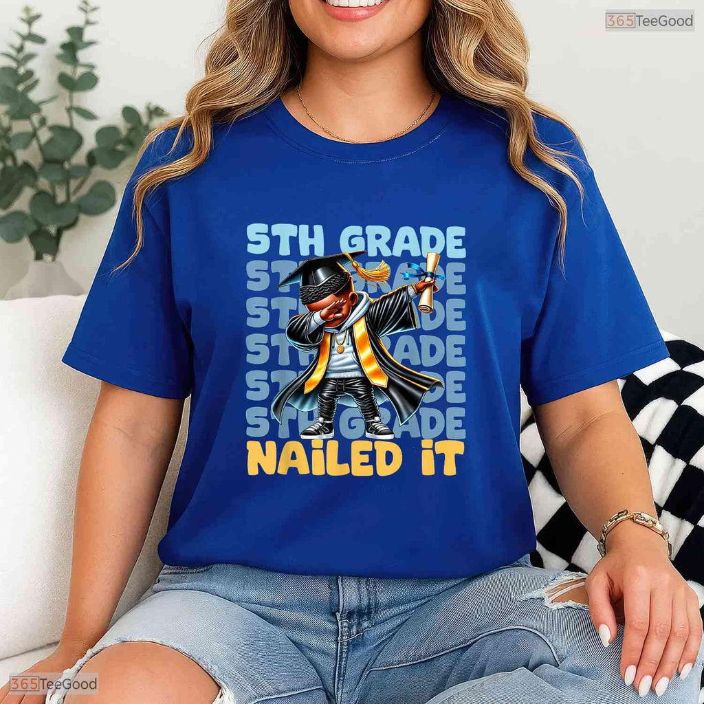 Dabbing Boy 5th Grade Nailed It Class Of 2025 Elementary Graduation T-Shirt