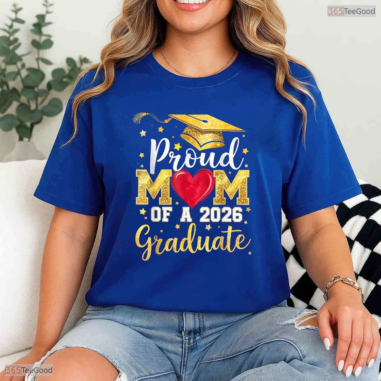 Supportive Proud Mom Of A 2026 Graduate Senior Class of 2026 Party T-Shirt