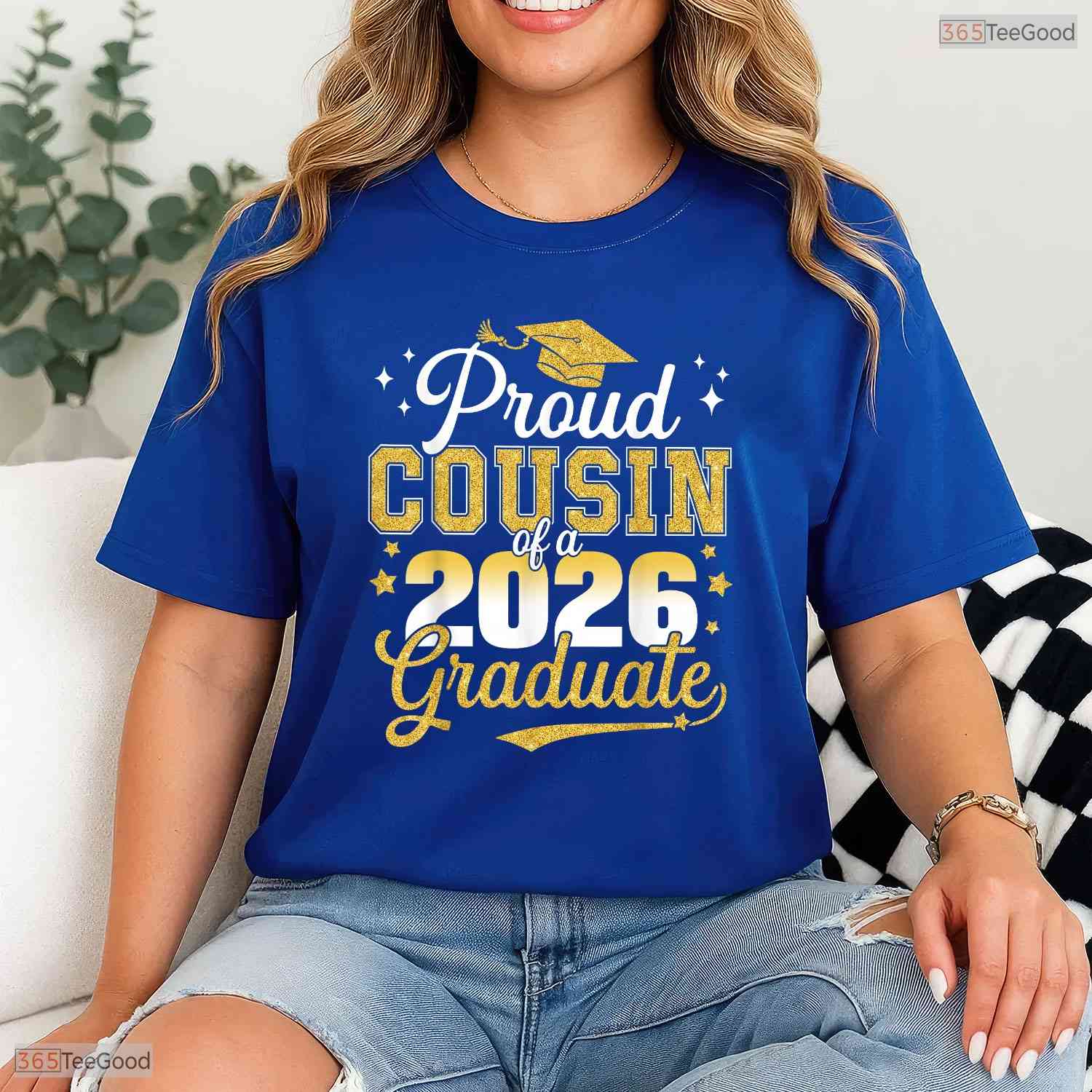 Proud Cousin Of A Class Of 2026 Graduate University Commencement Party T-Shirt
