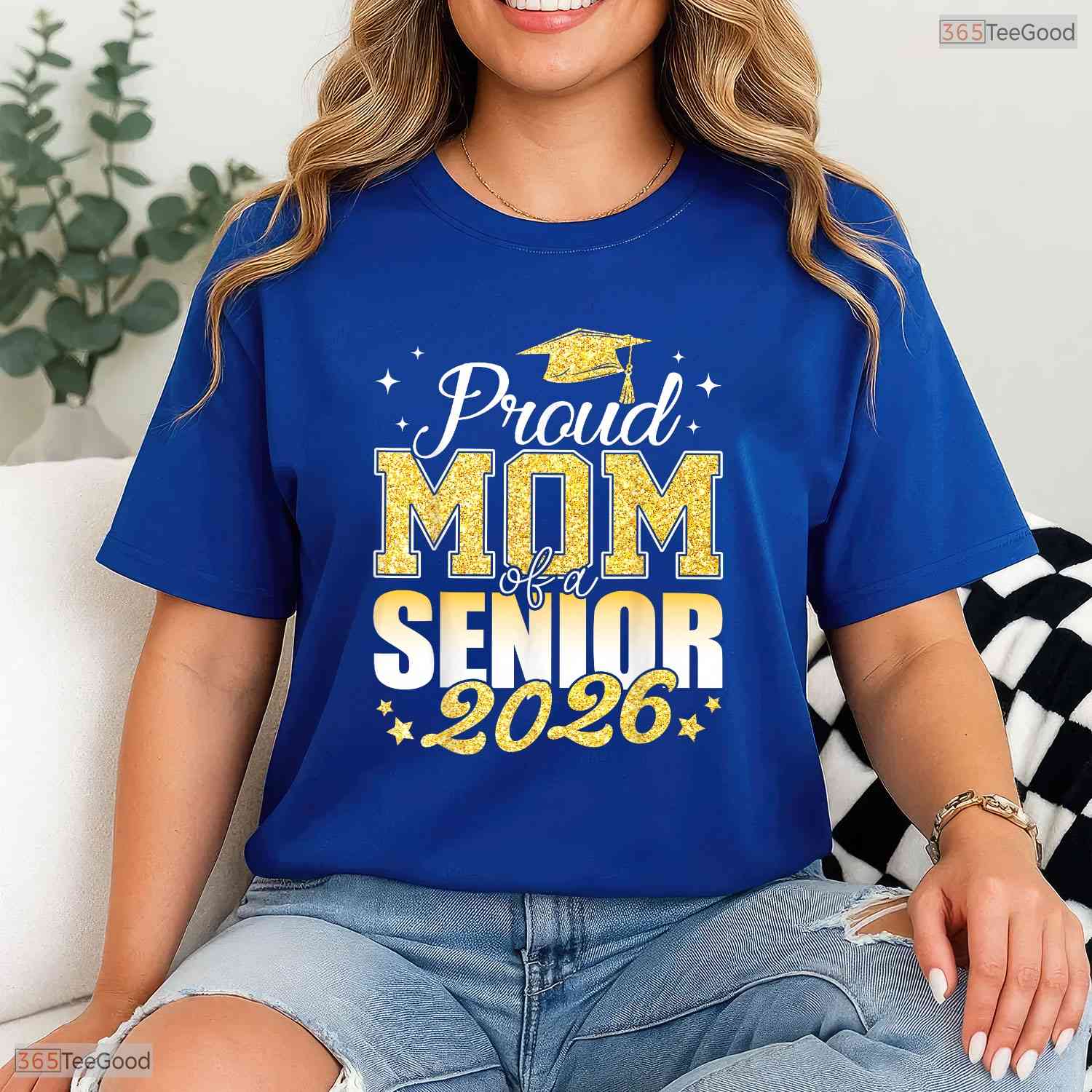 Proud Mom Of A Senior 2026 Class Of 2026 Graduate High School Family Party T-Shirt