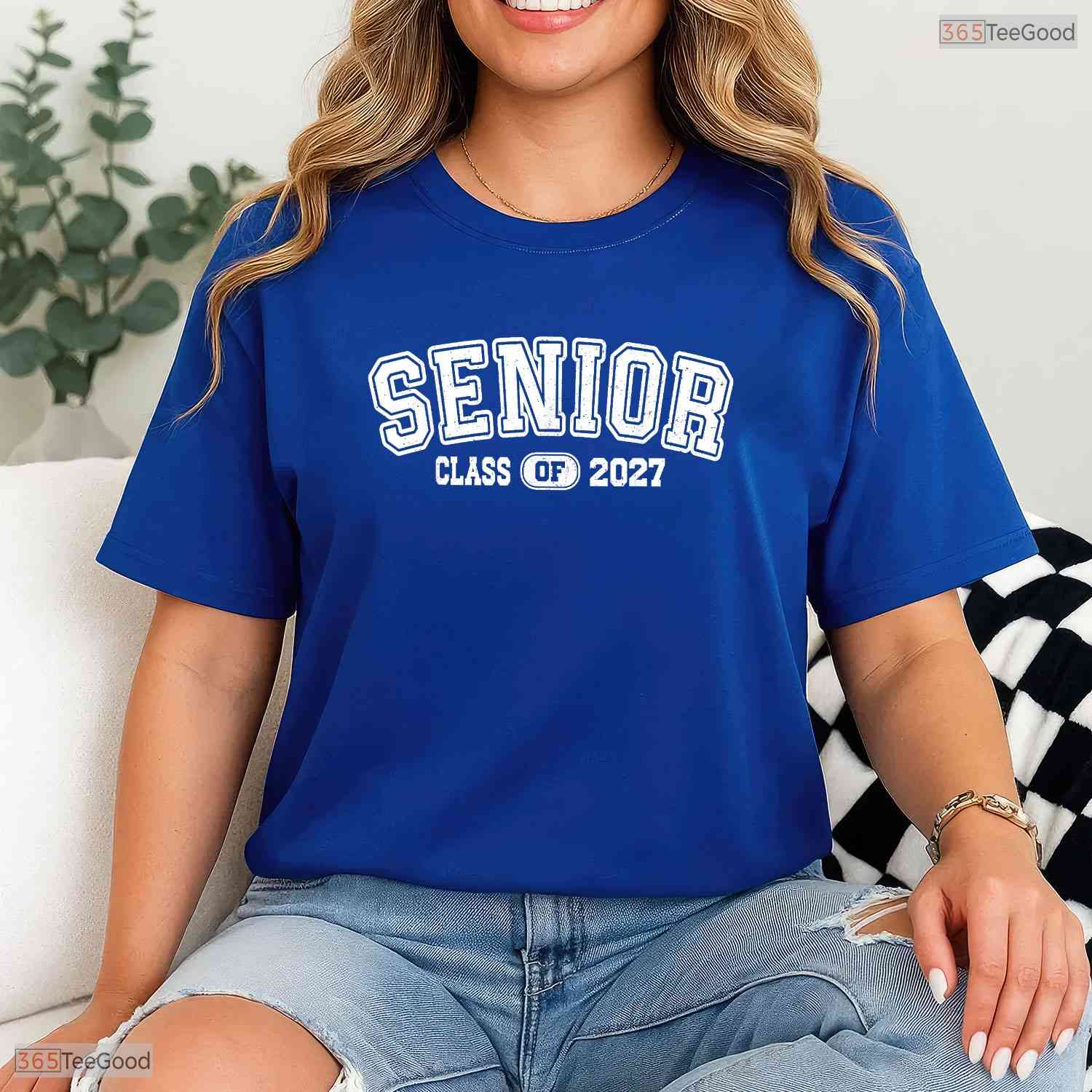 Senior 2027 Class Of 2027 Graduate High School College Commemorative Party T-Shirt