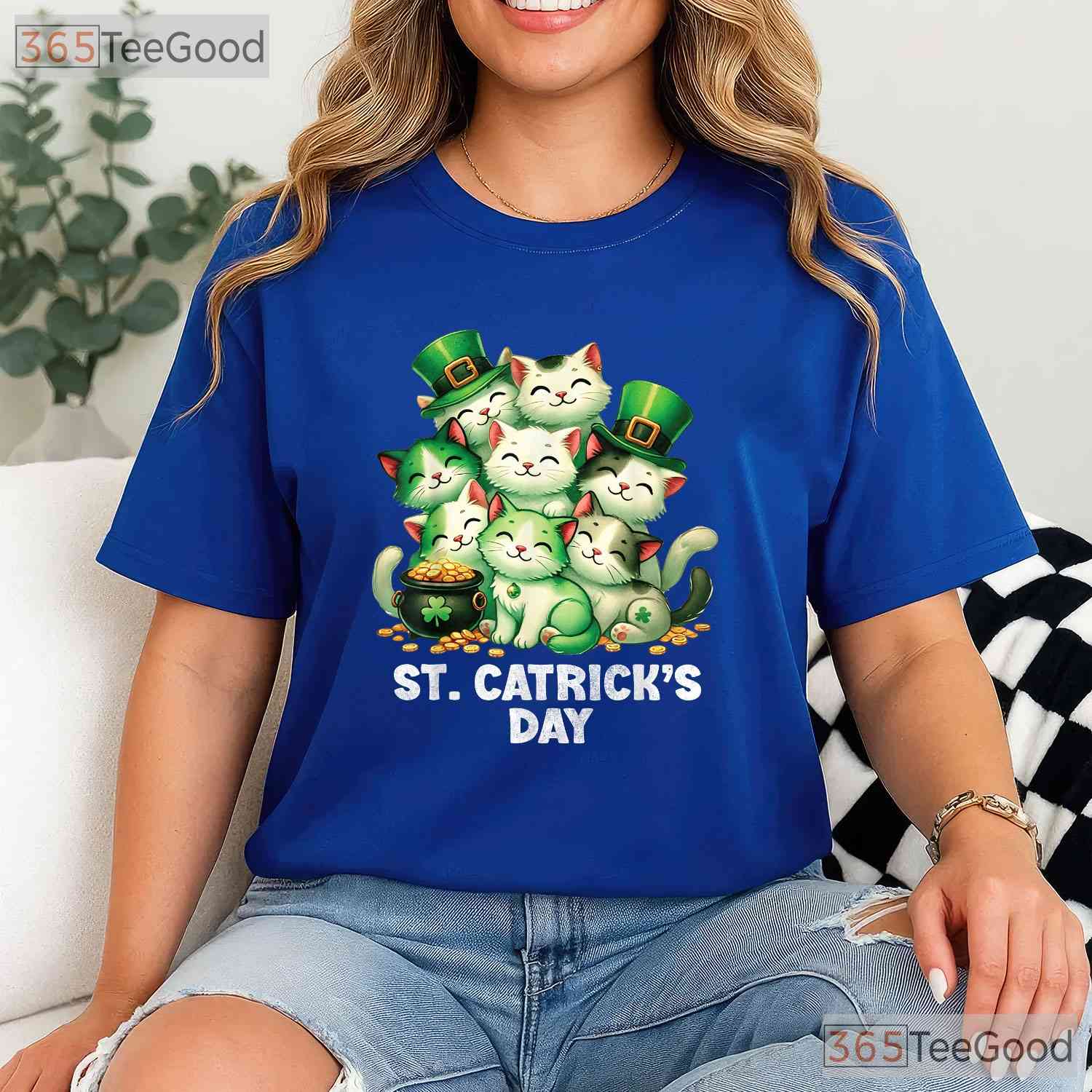 Happy St Catricks Day Cats T-Shirt Funny Kitten Irish Pet Lover Gift Tee