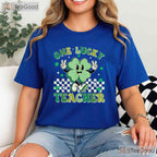 Retro Groovy One Lucky Teacher St Patricks Day T-Shirt Smiley Face School