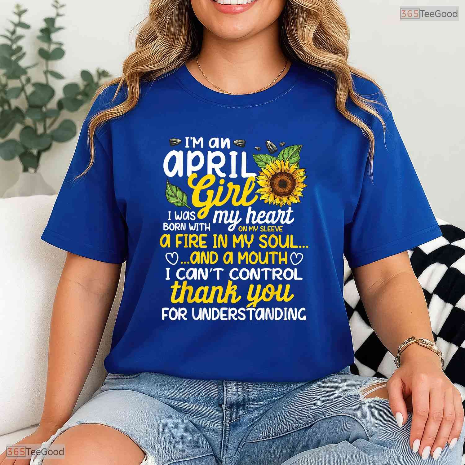 Gorgeous May Sunflower Girl Queen Born In May Spring Celebration Birthday T-Shirt