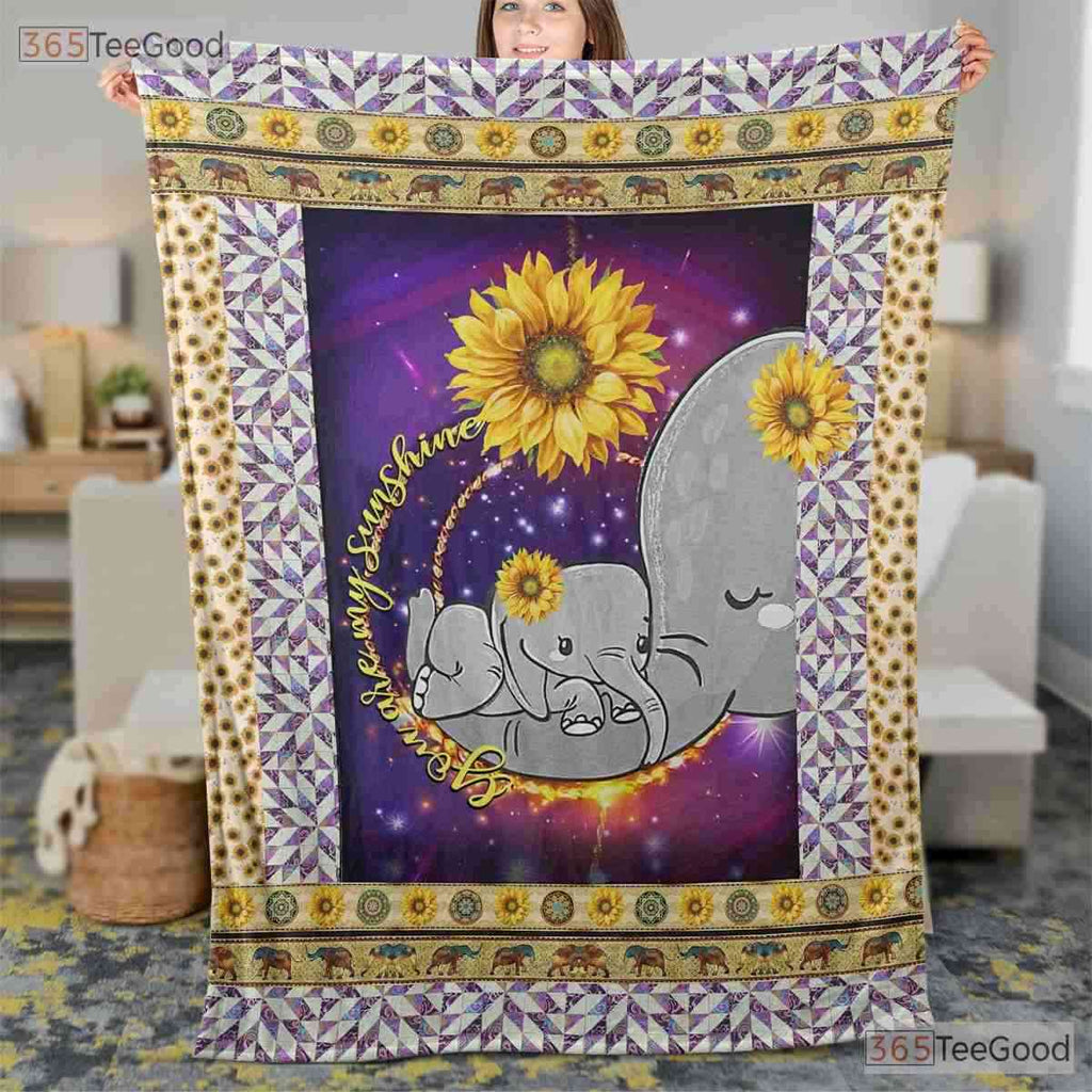 To My Mom Elephant Sunflower Fleece Blanket - Mother Day Quilt Gift From Son