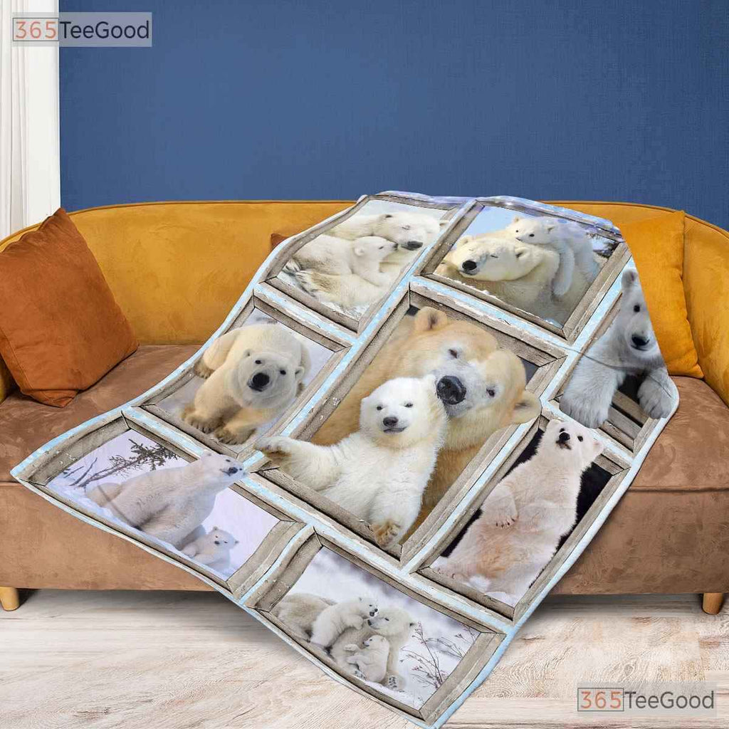 Polar Bear Family Quilt Blanket - Cozy Fleece Blanket Gift for Wildlife Lover