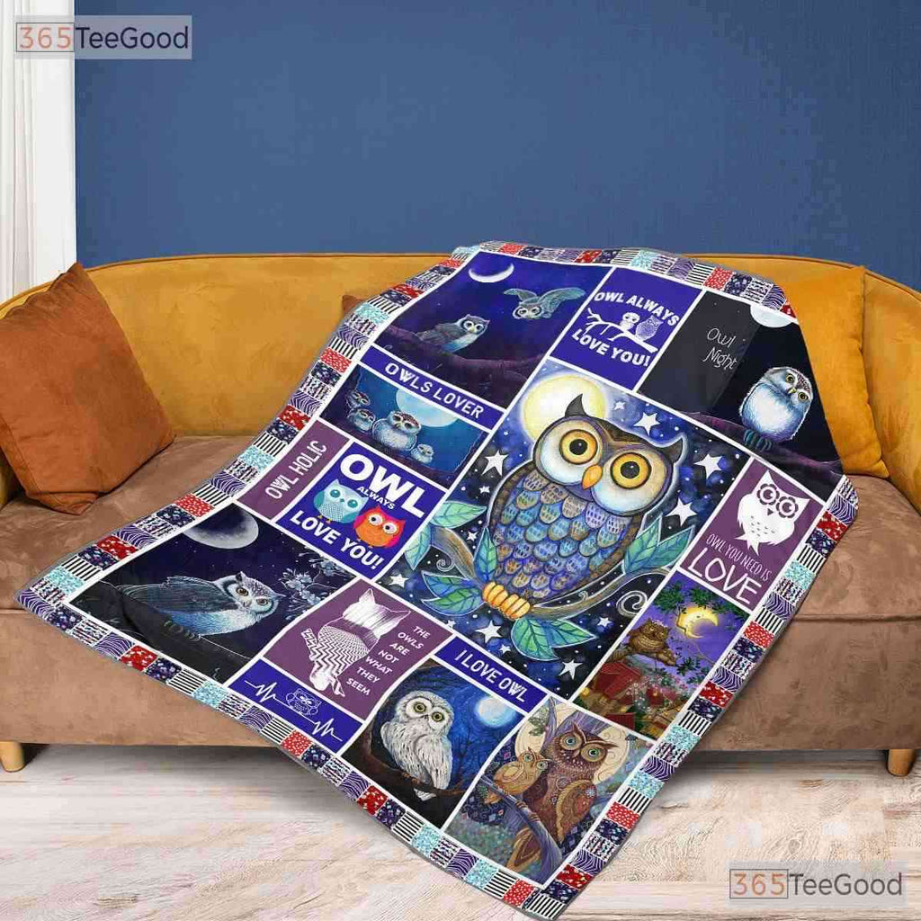 Books and Dragons Fantasy Fleece Blanket - Reading Bookish Quilt Gift Woman