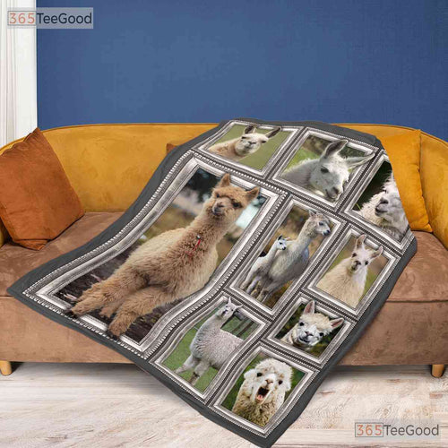 Alpaca Family Quilt Blanket - Funny Llama Fleece Blanket Gift for Animal Lover