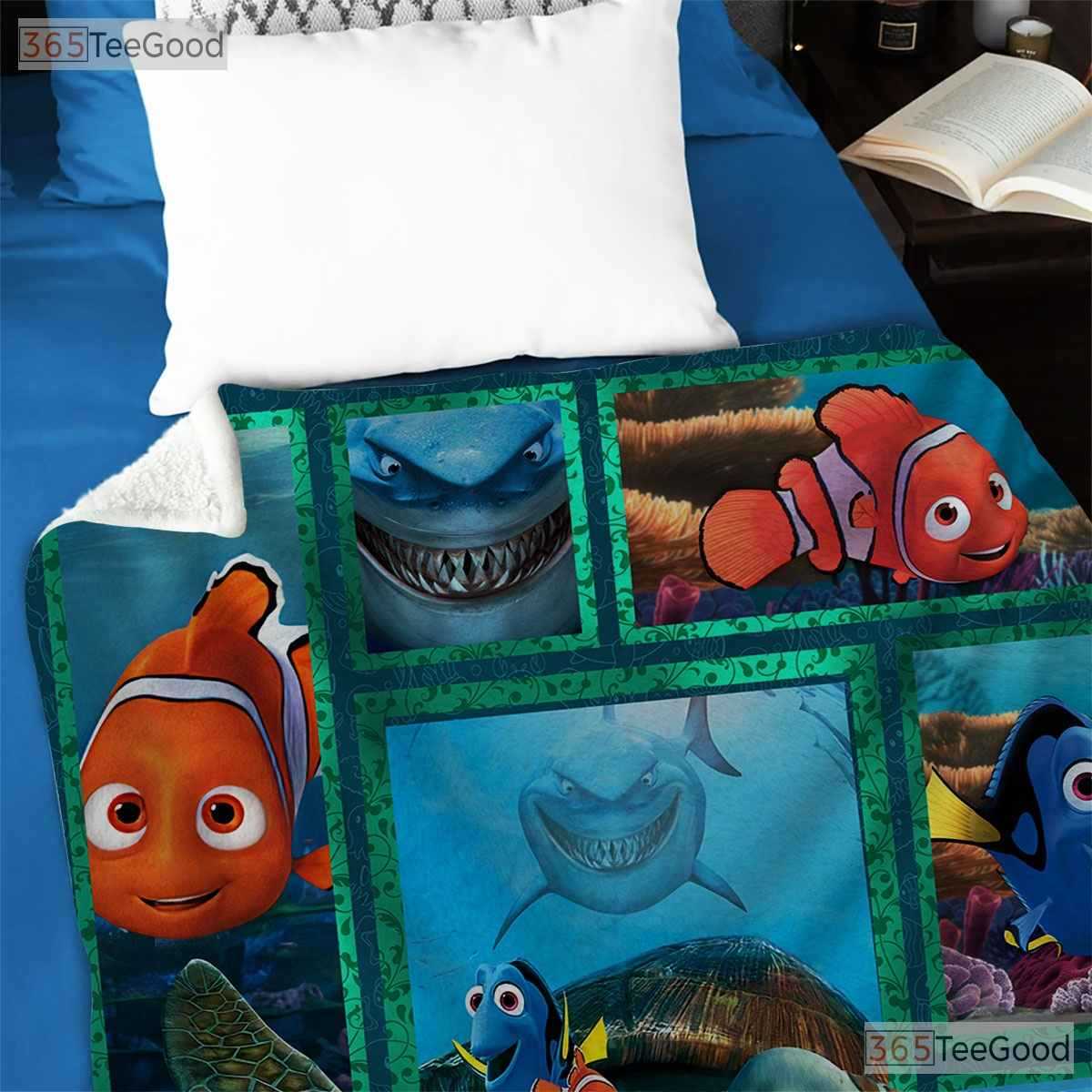 Finding Ocean Friends Fleece Blanket - Cute Sea Animal Quilt Gift for Kids Room
