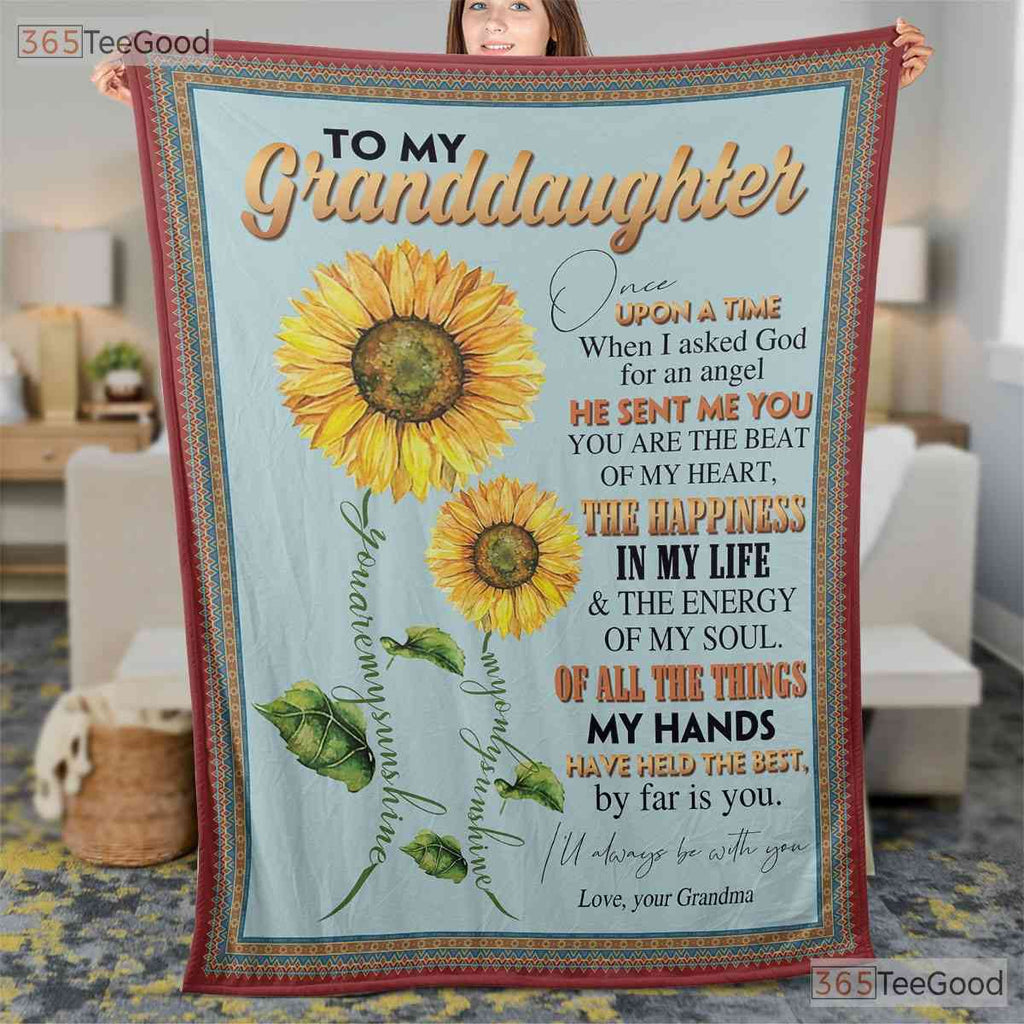 To My Granddaughter Sunflower Fleece Blanket - Cozy Quilt Gift from Grandma