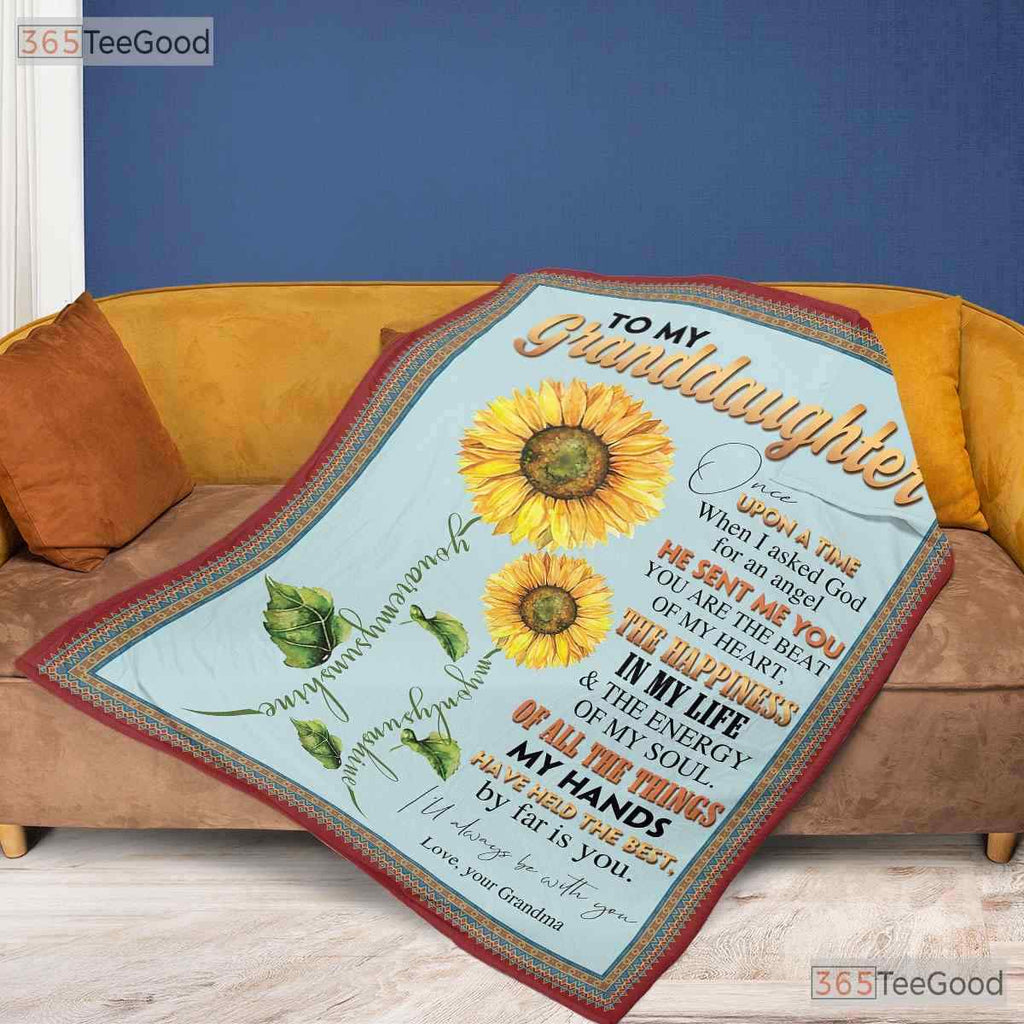 To My Granddaughter Sunflower Fleece Blanket - Cozy Quilt Gift from Grandma