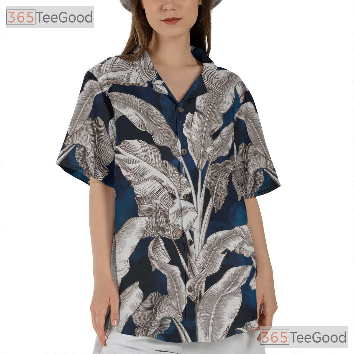 Vintage Red Rose Floral Hawaiian Shirt - Romantic Unisex Aloha Tee