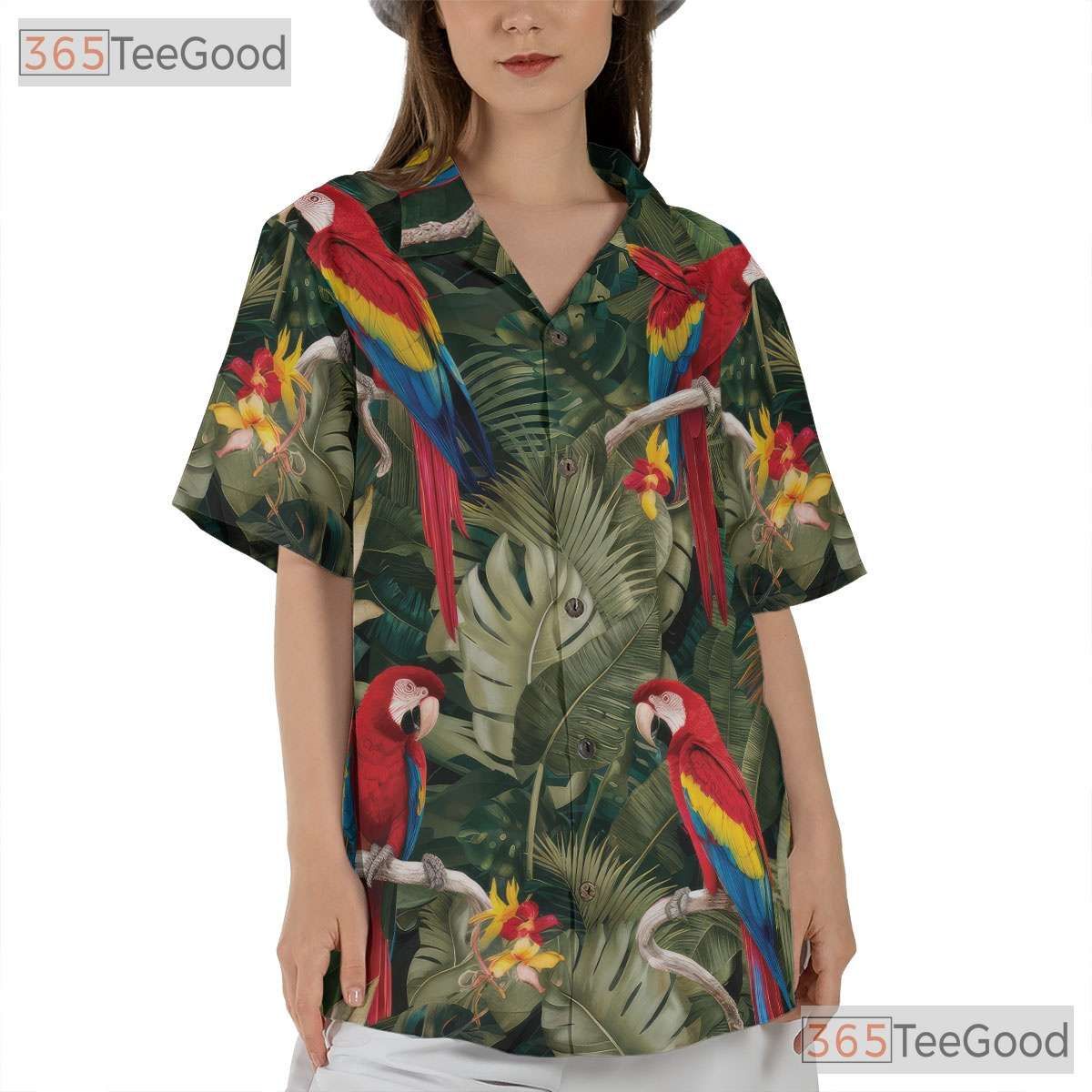Vintage Macaw Hawaiian Tee - Tropical Jungle Shirt For Women