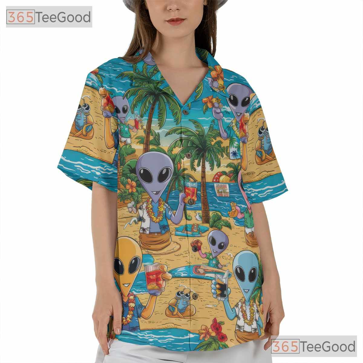 Unisex Tropical UFO Alien Hawaiian Tee - Funny Summer Beach Party Outfit