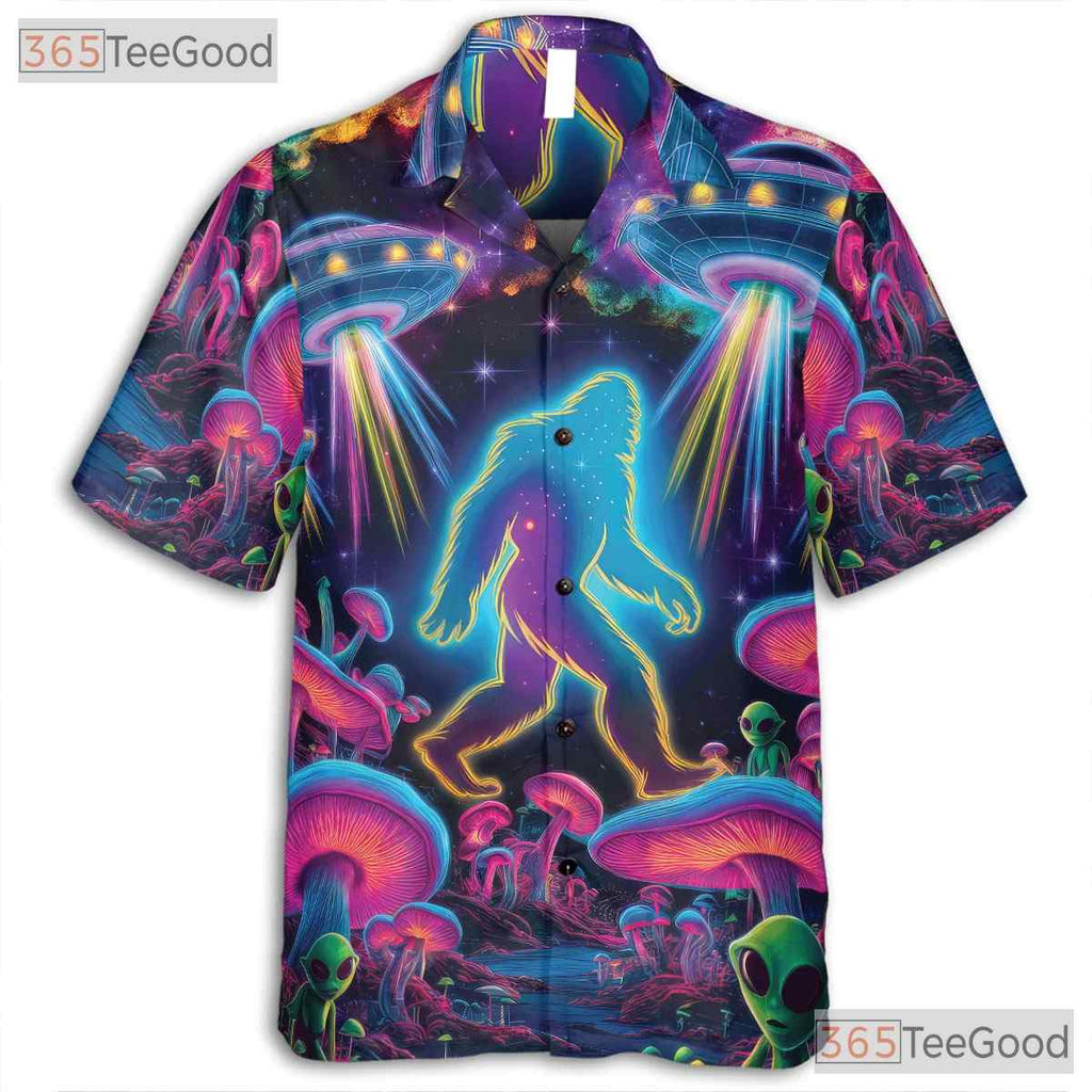 Women's Psychedelic Bigfoot Hawaiian Tee - Alien UFO Abduction Mushroom Top