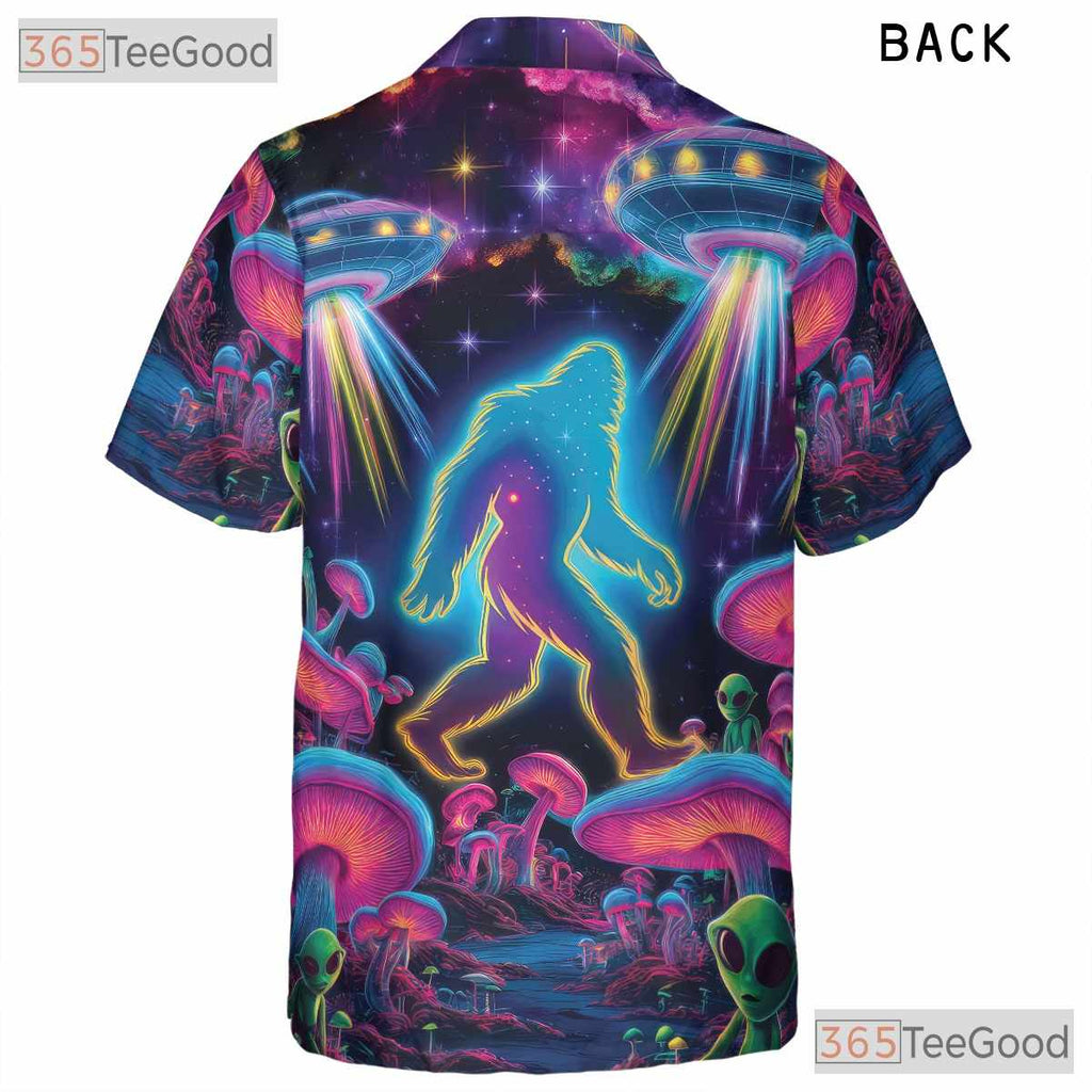 Women's Psychedelic Bigfoot Hawaiian Tee - Alien UFO Abduction Mushroom Top