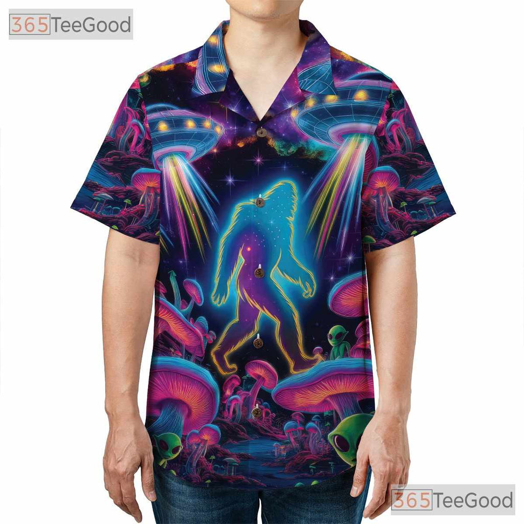 Women's Psychedelic Bigfoot Hawaiian Tee - Alien UFO Abduction Mushroom Top