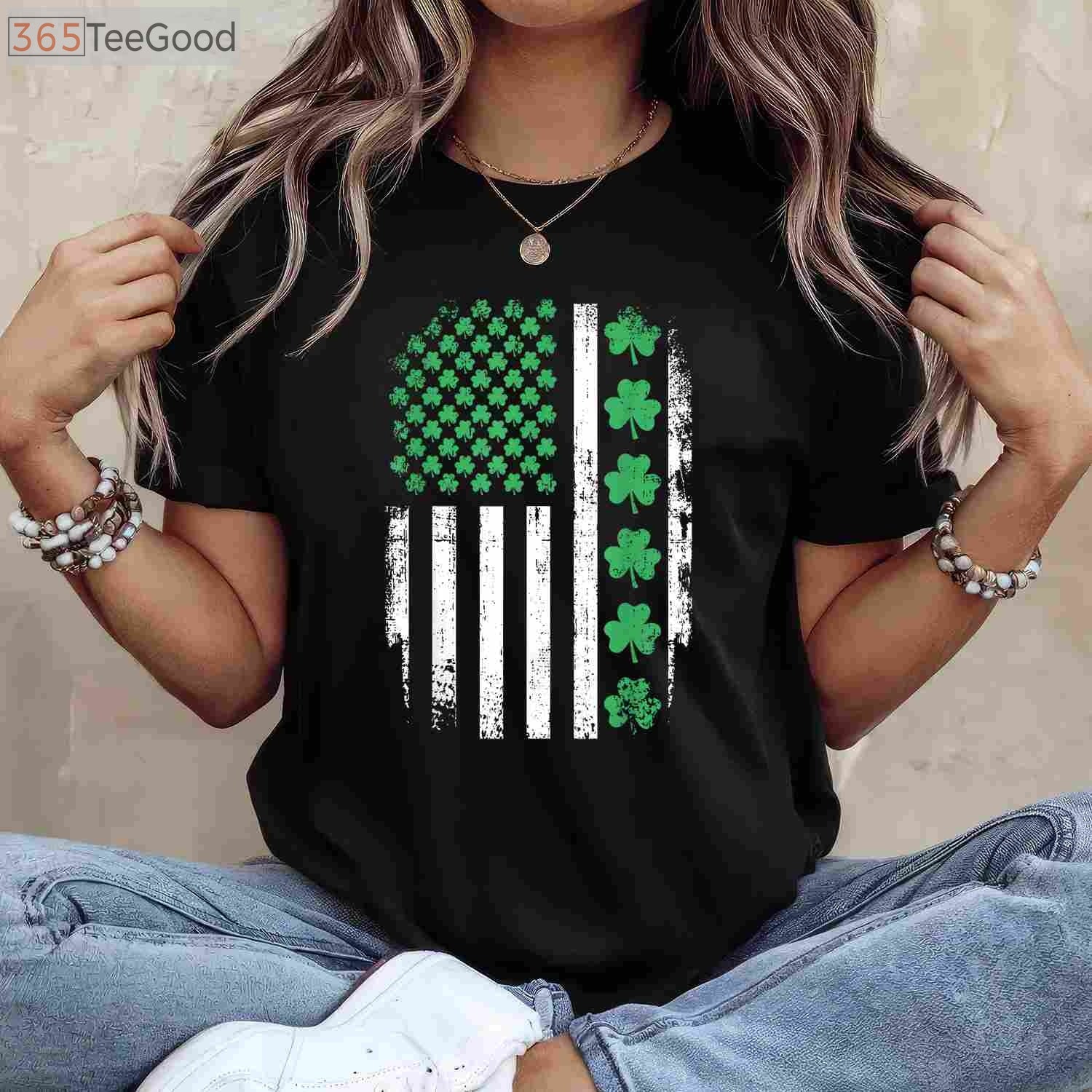 American Flag with Shamrocks St Patrick’s Day T-Shirt, Irish USA Patriotic Shirt