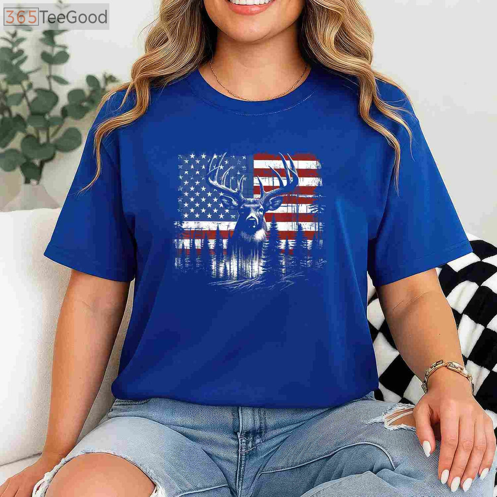 American Flag Deer Hunting T-Shirt - Whitetail Buck Antlers Hunter Gift