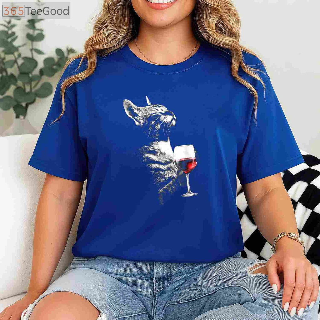 Cat Drinking Wine T-Shirt - Cute Red Wine Lover Gift for Cat Moms