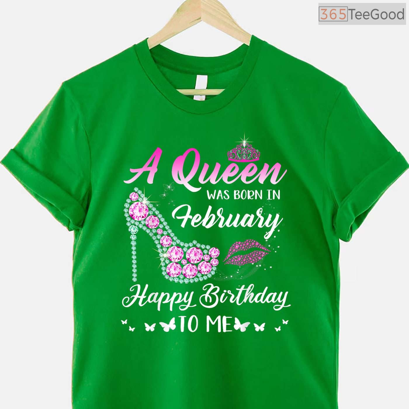 Cute February Birthday Shirt – A Queen Was Born In February Funny T-Shirt