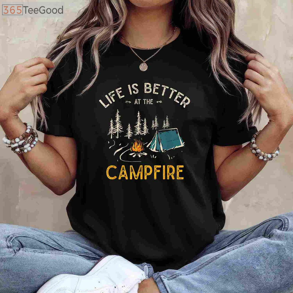 Das Leben ist Besser am Lagerfeuer T-Shirt - German Camping Campfire Gift
