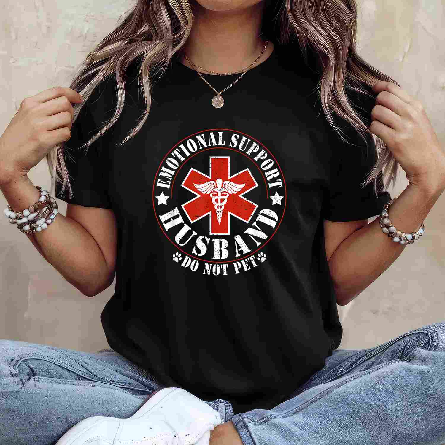 Emotional Support Husband Do Not Pet Funny Men’s Husband T-Shirt Tee Humor Gift