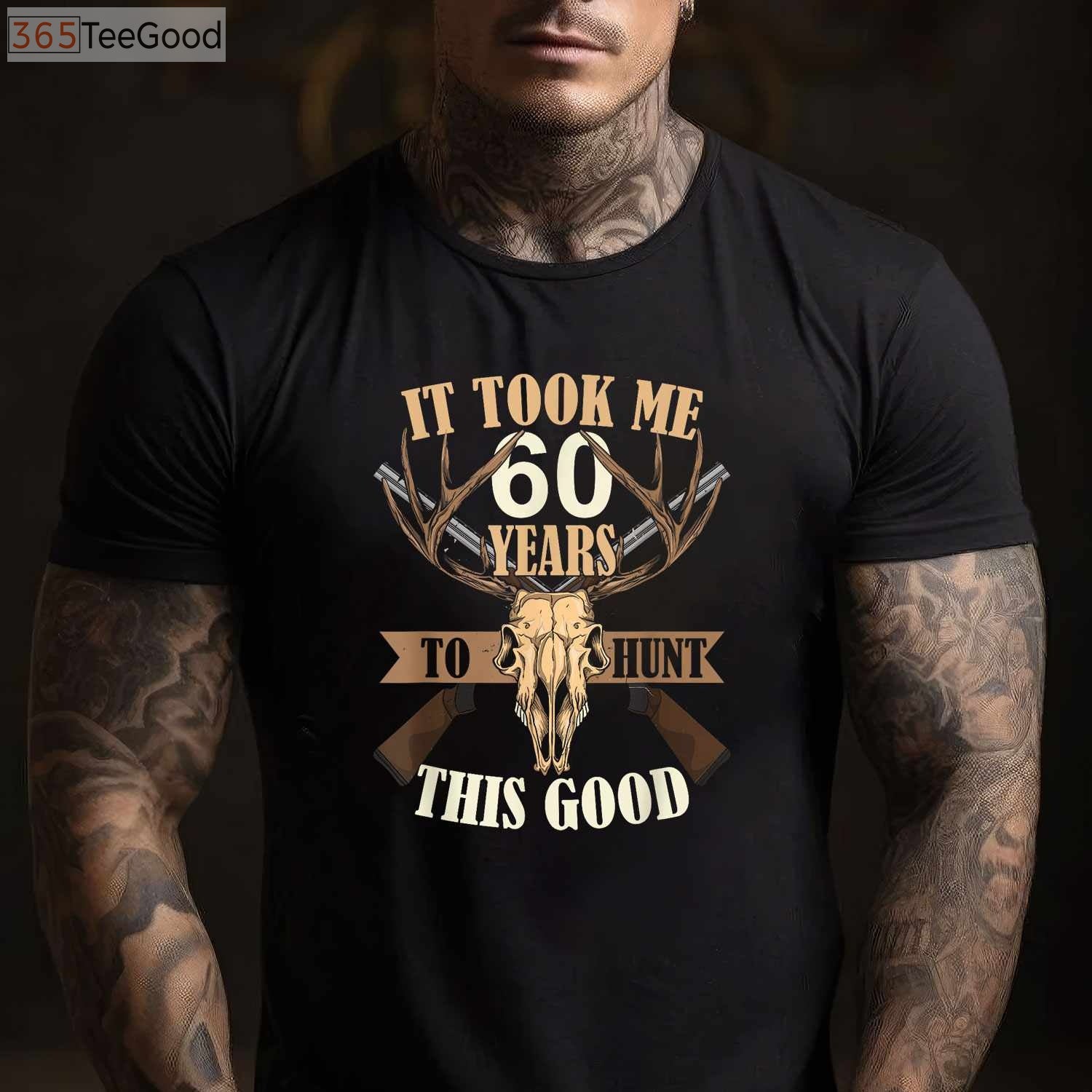 Hunters 60th Birthday Hunting T-Shirt, 60 Years Old Deer Hunting Buck Stag Gift for Men