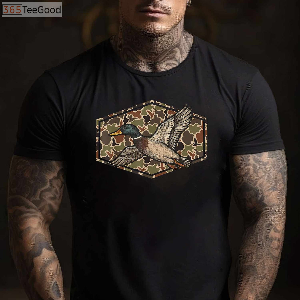 Mallard Duck Camouflage Hunting Shirt, Seasonal Waterfowl Hunter Graphic Tee
