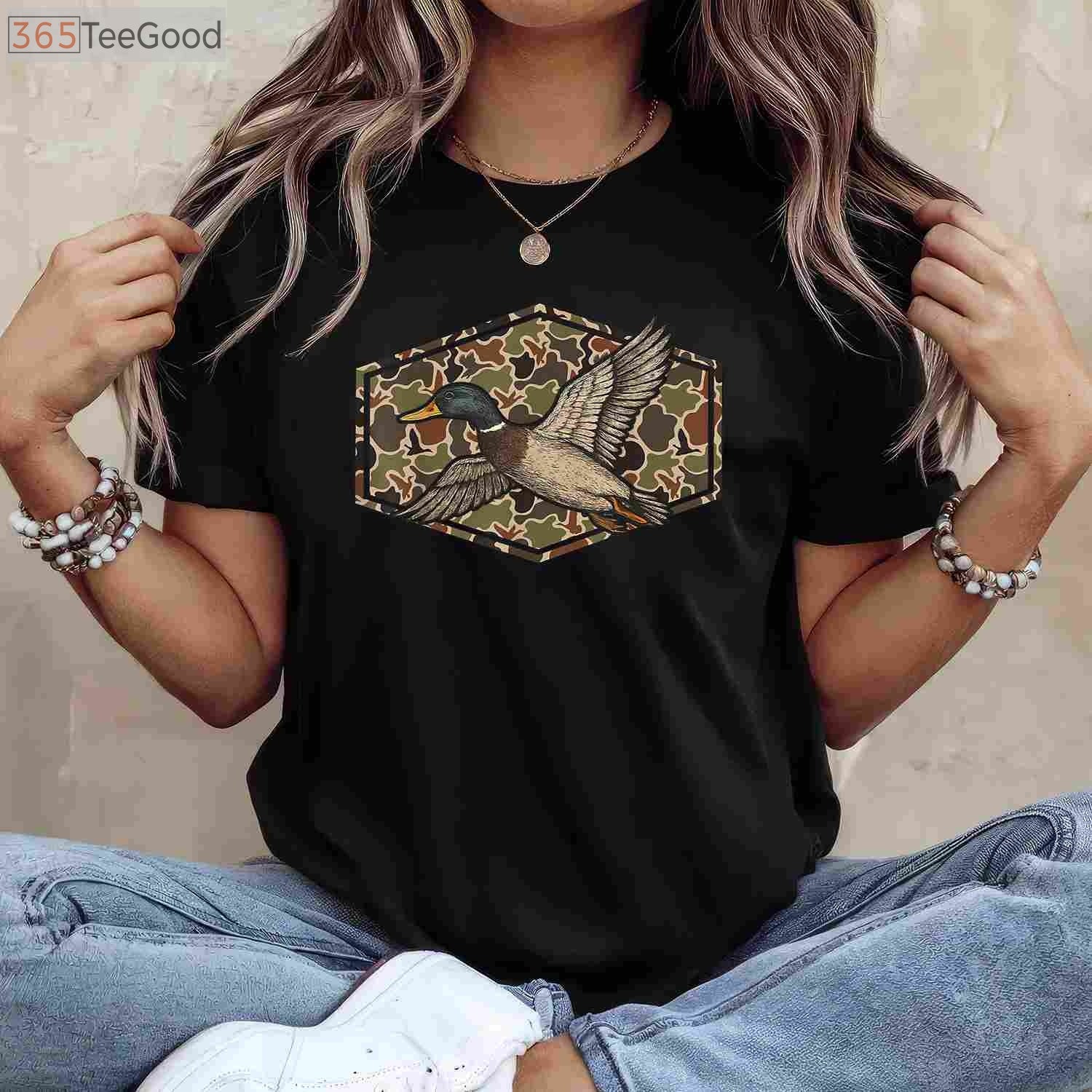 Mallard Duck Camouflage Hunting Shirt, Seasonal Waterfowl Hunter Graphic Tee