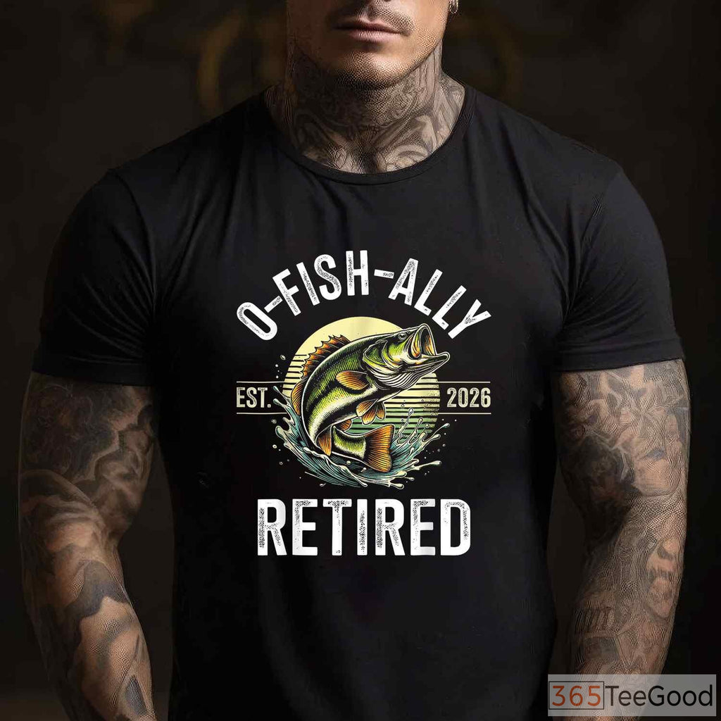 Official Retired 2026 Fishing Shirt, Funny Retirement Gift for Avid Fishermen