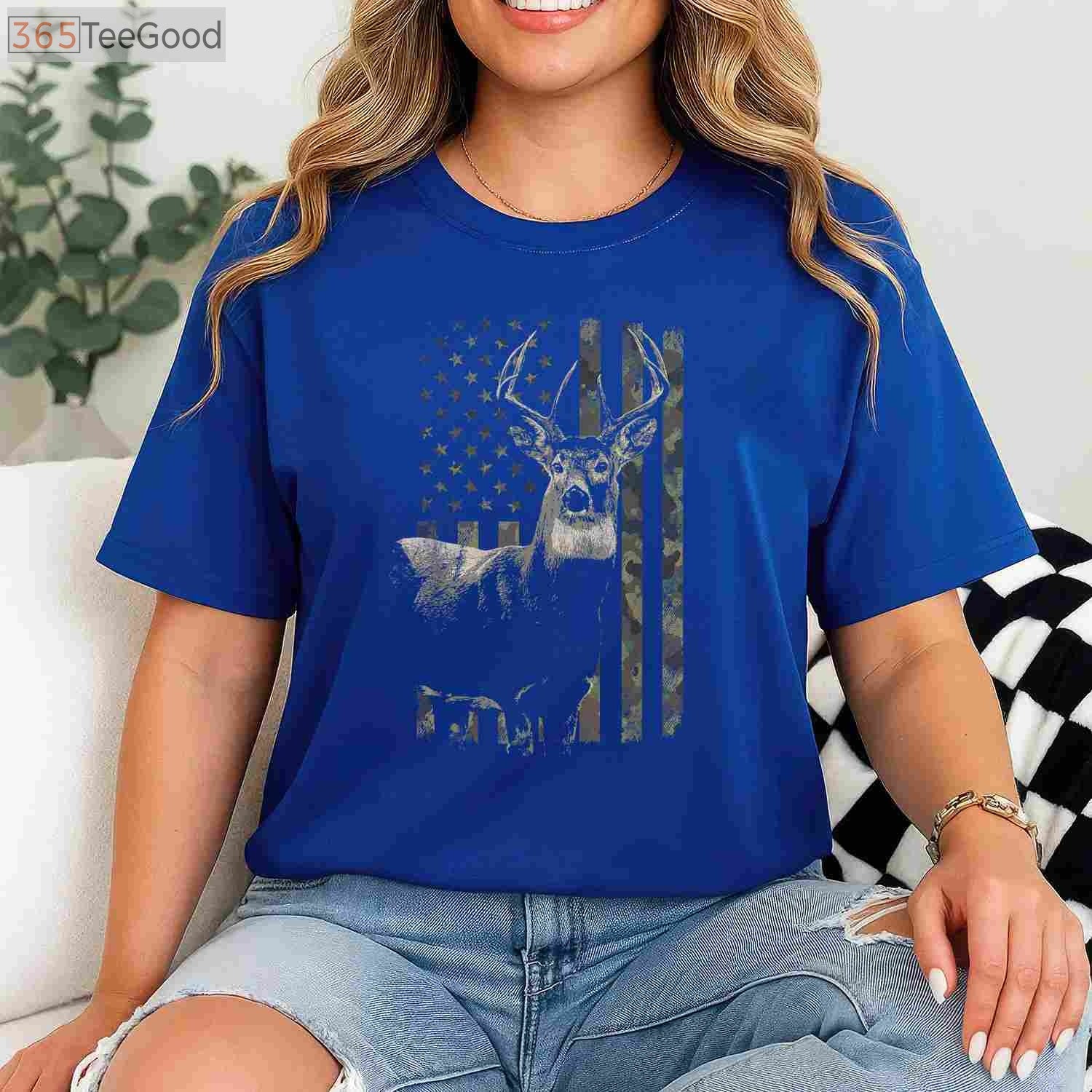 Patriotic American Flag Deer Hunting Camo T-Shirt, USA Buck Outdoorsman Tee