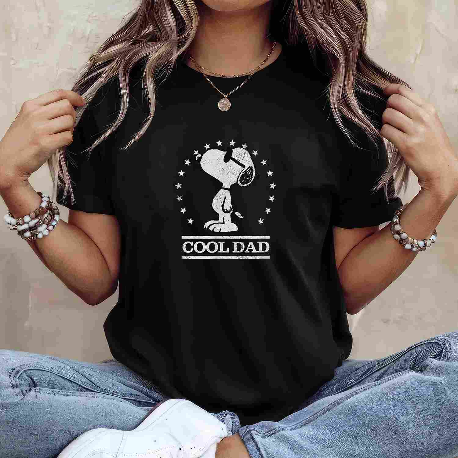 Peanuts Snoopy Cool Dad Gift Tee Classic Cartoon Fathers Day T-Shirt Men Unisex