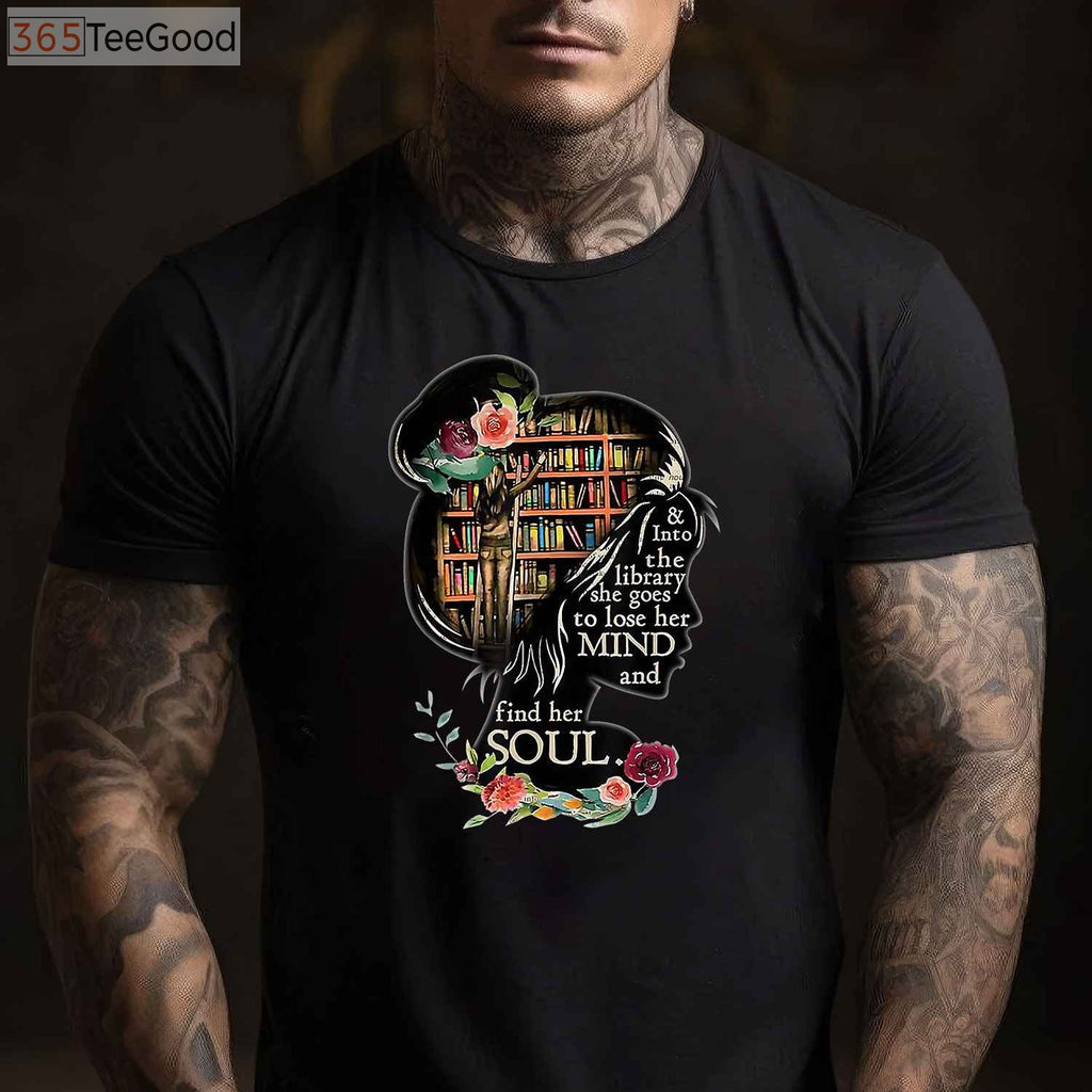 Retro Bookworm Reading T-Shirt - Aesthetic Book Lover Librarian Gift