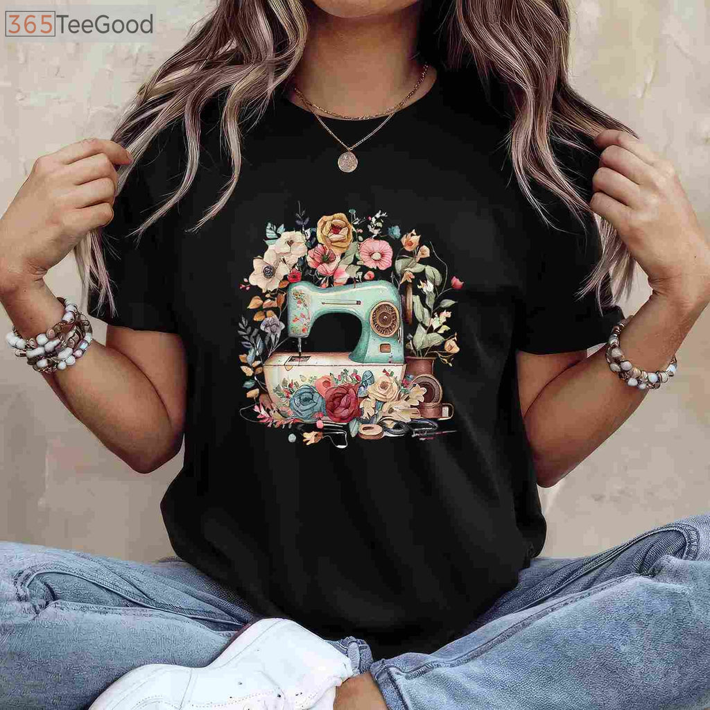 Vintage Quilting Yarn Graphic T-Shirt - Retro Seamstress Sewing Gift