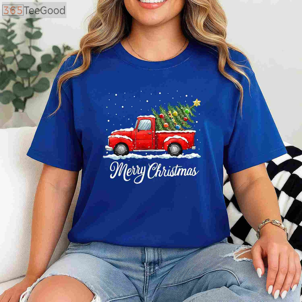 Vintage Red Truck Merry Christmas T-Shirt - Old Fashioned Xmas Tree Gift